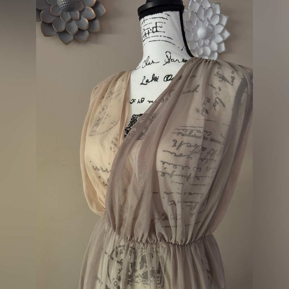 Zara Cream and Tan Sleeveless Beach Cover - Picture 11 of 11